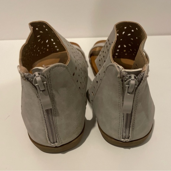 2 Lips Too Sandals Grey Women’s Size 7.5m - Picture 6 of 14